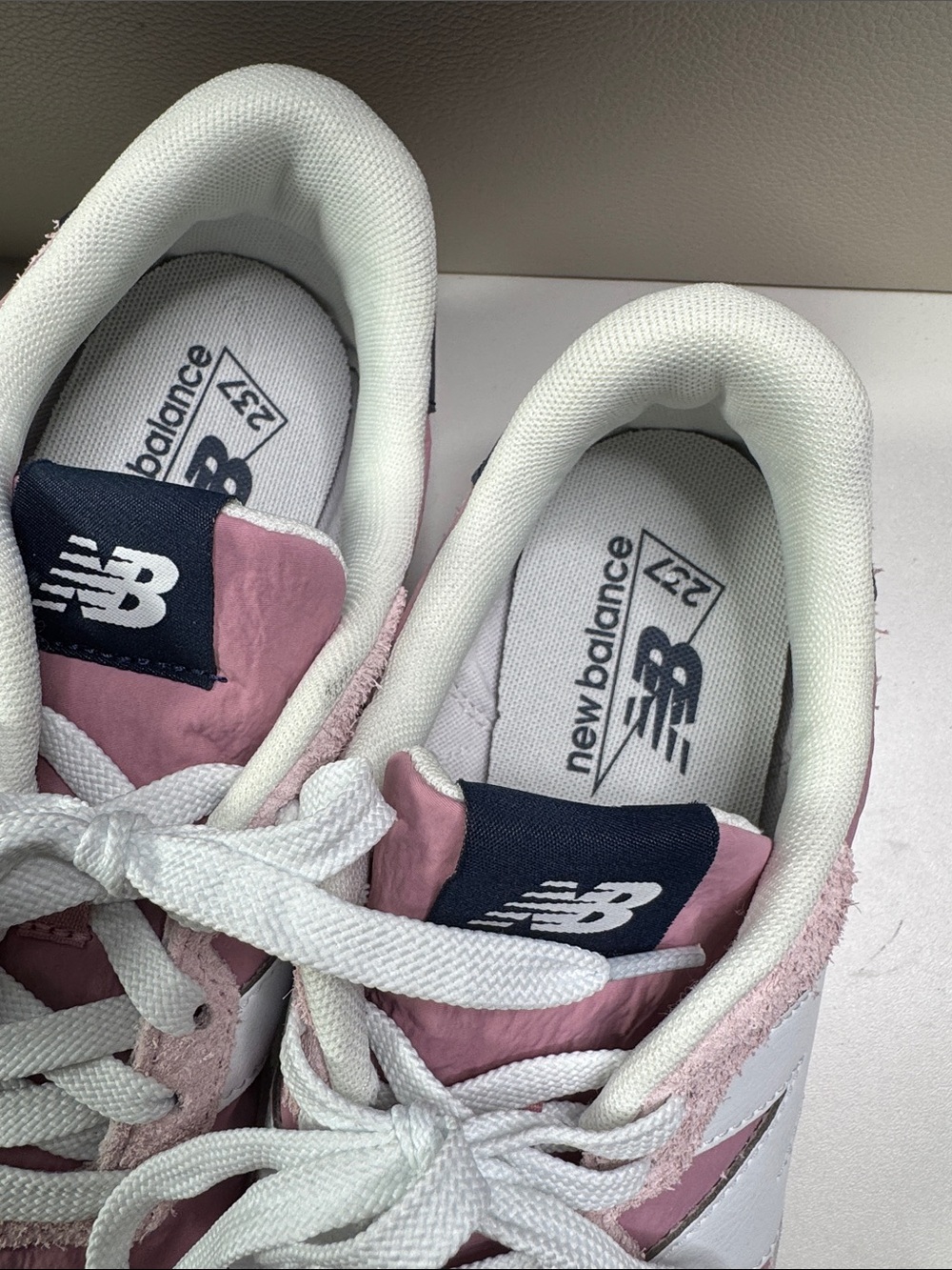 New Balance 237 Sneaker - Women's size 8.5 - Picture 6 of 12